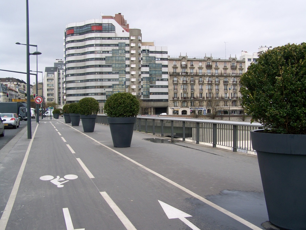Pot Rond Déco : Diamètre 1000xht1000 mm avec contre bac 100% recyclé