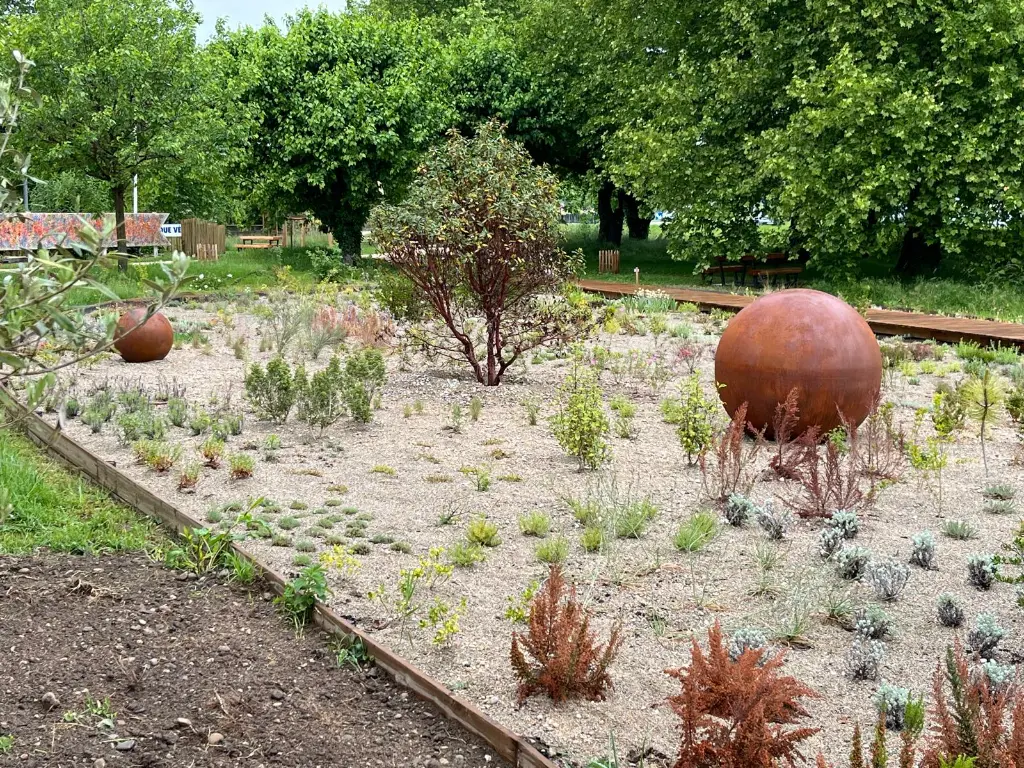 2025SPHERE-CORTEN (1).webp